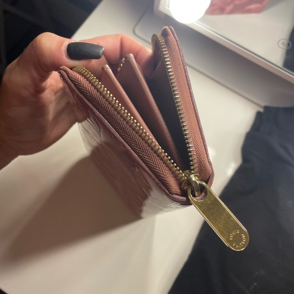 Full inclusion LIMITED EDITION Louis Vuitton 100% Authentic Rose Tote and Wallet - Picture 2 of 8